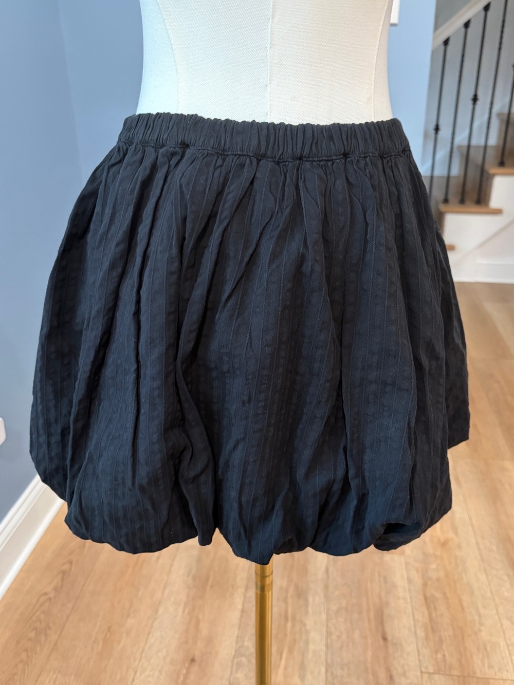 Aerie Aerie Offline Black Textured Bubble Mini Skirt NWT Size M